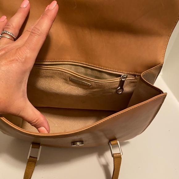 LEATHER MARK CROSS SHOULDER BAG CAMEL NUDE HANDBAG - Picture 7 of 15